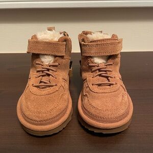 Toddler UGG boots size 6T